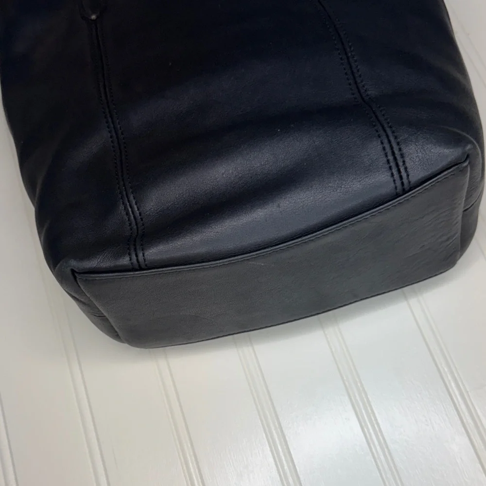 COACH Vintage Leather Legacy Lunch Tote Shopper 9077‎ Two Strap Shoulder Bag